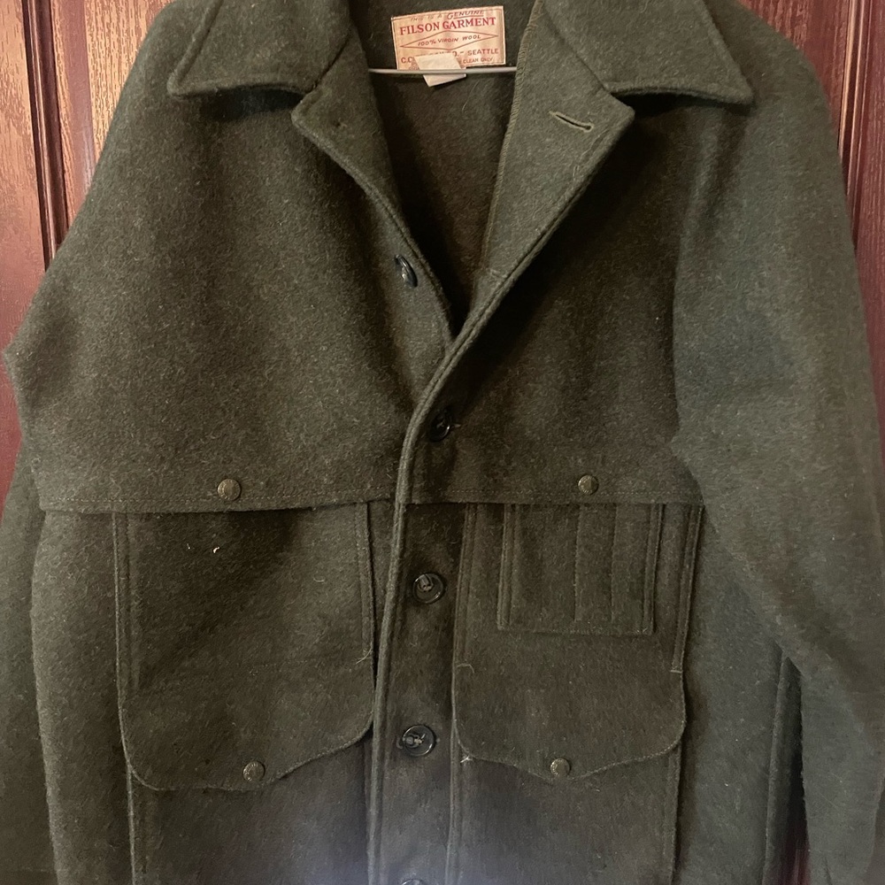 Filson Green Wool Jacket Lapel Collar Front Closure